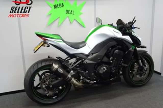 Kawasaki Z1000 (2016) thumbnail 3