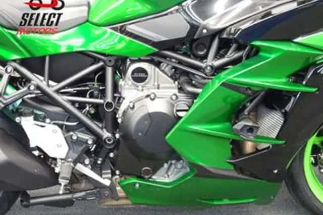Kawasaki Ninja H2 (2019) thumbnail 6