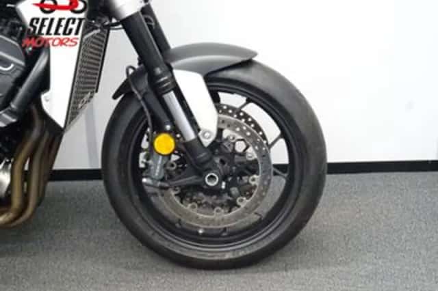 Honda CB1000R (2018) thumbnail 5