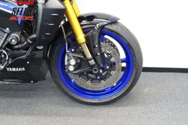 Yamaha MT-10 (2022) thumbnail 5