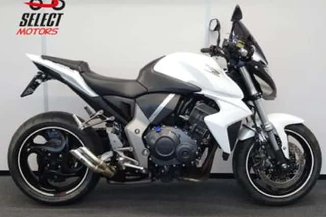 Honda CB1000R (2011) thumbnail 1