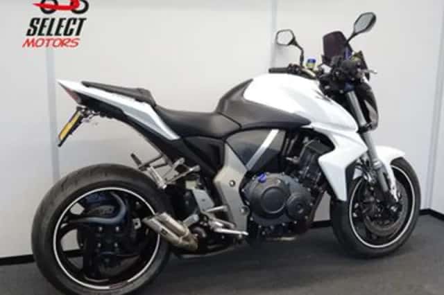 Honda CB1000R (2011) thumbnail 3
