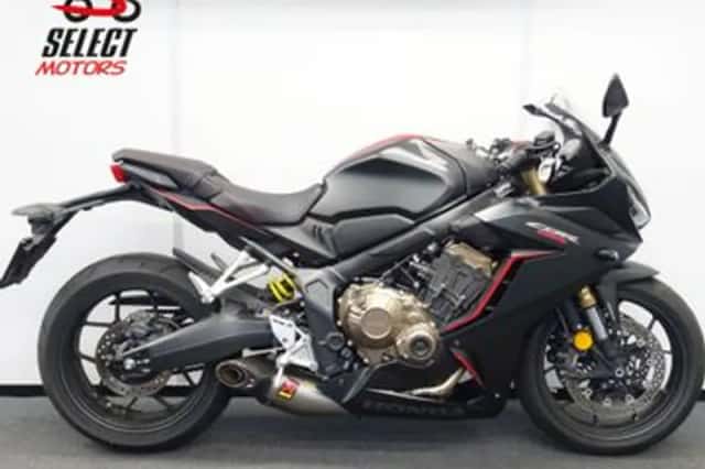 Honda CBR650R (2019) thumbnail 1