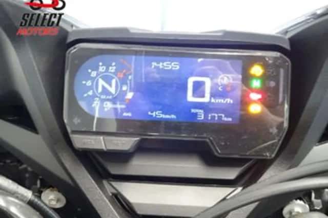 Honda CBR650R (2019) thumbnail 2