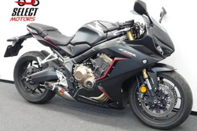 Honda CBR650R (2019) thumbnail 4