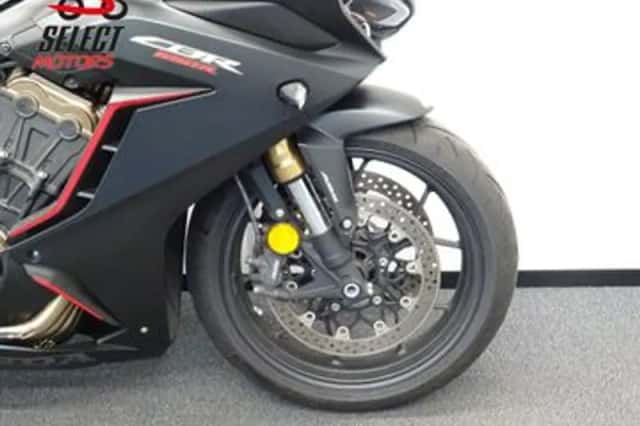 Honda CBR650R (2019) thumbnail 5