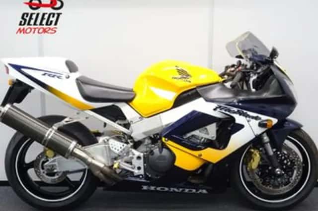 Honda CBR 900 RR Fireblade (2000) thumbnail 1