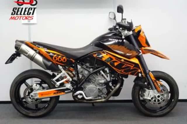 KTM 990 Supermoto (2008) thumbnail 1