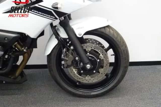 Yamaha XJ6 Diversion (2016) thumbnail 5