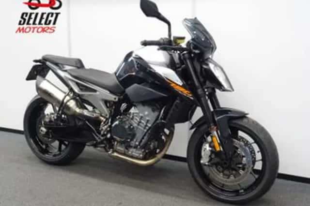 KTM 790 Duke (2018) thumbnail 4