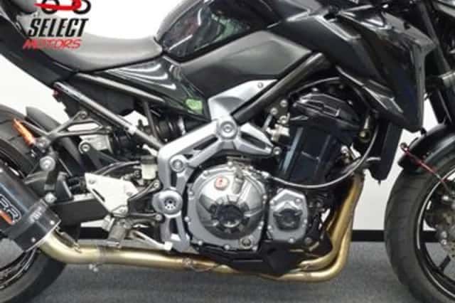 Kawasaki Z900 (2017) thumbnail 6
