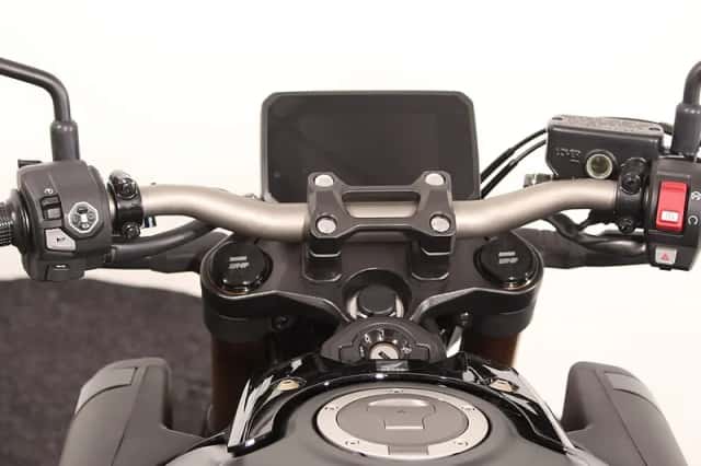 Honda CB650R (2026) thumbnail 6