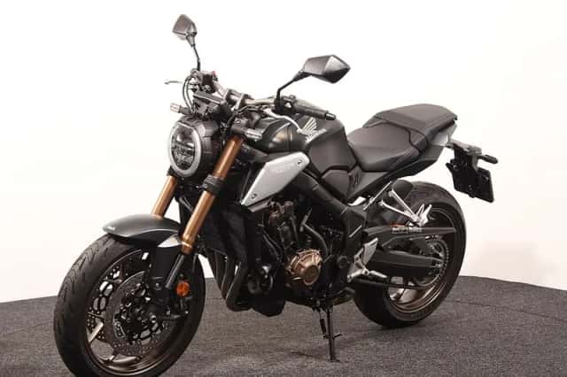 Honda CB650R (2023) thumbnail 3