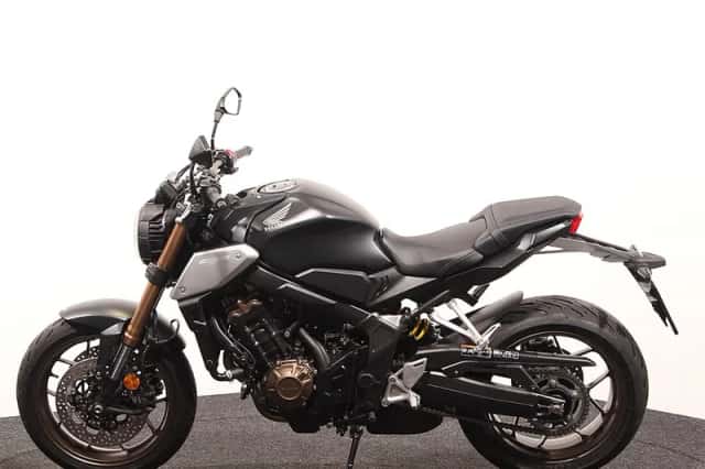 Honda CB650R (2023) thumbnail 4