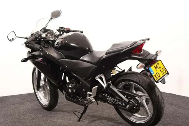 Honda CBR250R (2011) thumbnail 5