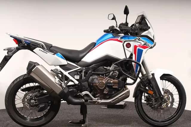 Honda CRF 1100 (2022) thumbnail 1