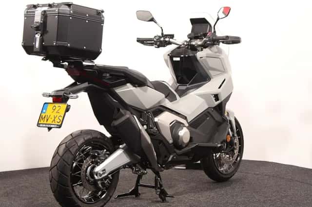 Honda X-ADV 750 (2025) thumbnail 6
