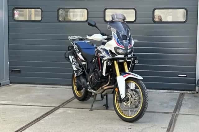 Honda Africa Twin Adventure Sports (2018) thumbnail 1