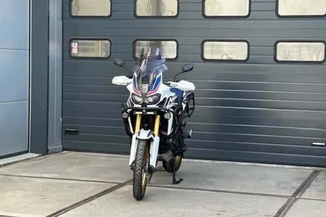 Honda Africa Twin Adventure Sports (2018) thumbnail 2