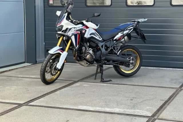 Honda Africa Twin Adventure Sports (2018) thumbnail 3