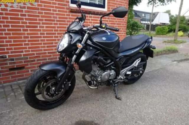 Suzuki Gladius (2016) thumbnail 3