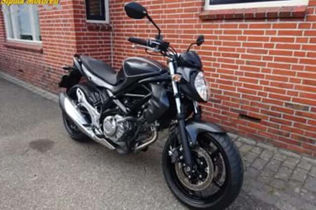Suzuki Gladius (2016) thumbnail 4