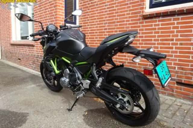 Kawasaki Z650 (2020) thumbnail 6