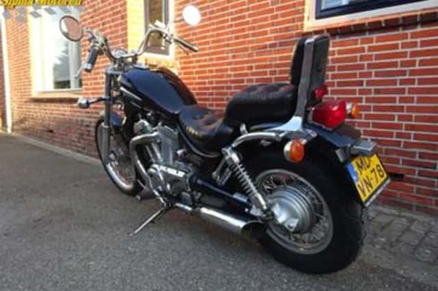 Suzuki VS 800 Intruder (1997) thumbnail 5