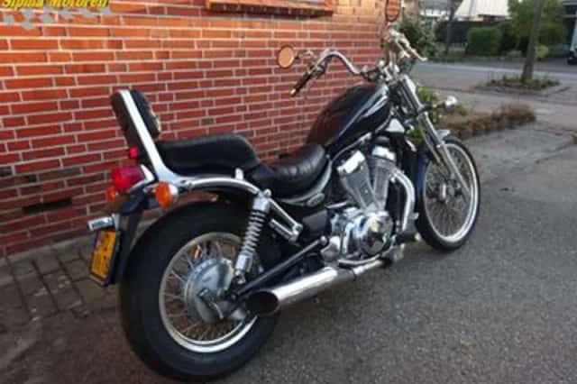 Suzuki VS 800 Intruder (1997) thumbnail 6