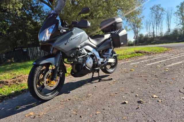 Suzuki V-Strom 1000 (2004) thumbnail 1
