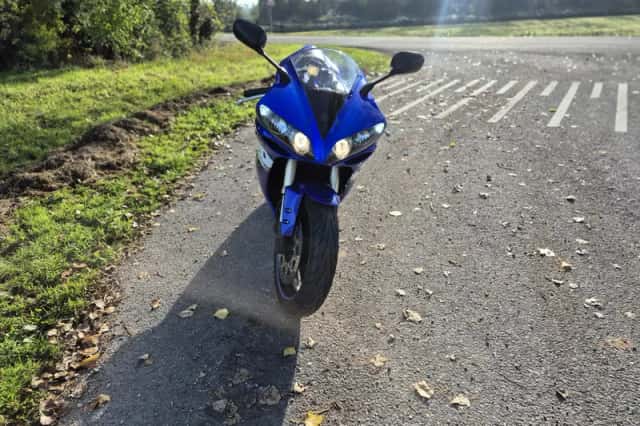 Yamaha YZF-R1 (2004) thumbnail 5