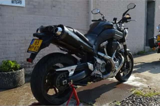 Yamaha MT-01 (2008) thumbnail 4