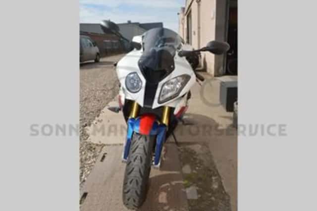 BMW S 1000 RR (2011) thumbnail 3