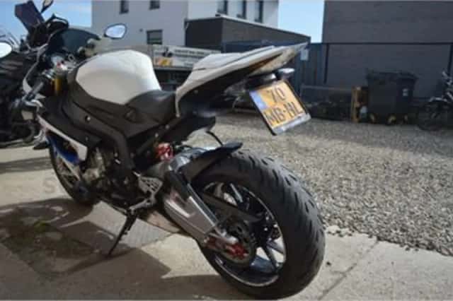 BMW S 1000 RR (2011) thumbnail 5