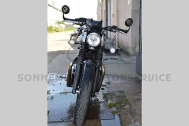 Triumph Bonneville (2017) thumbnail 3
