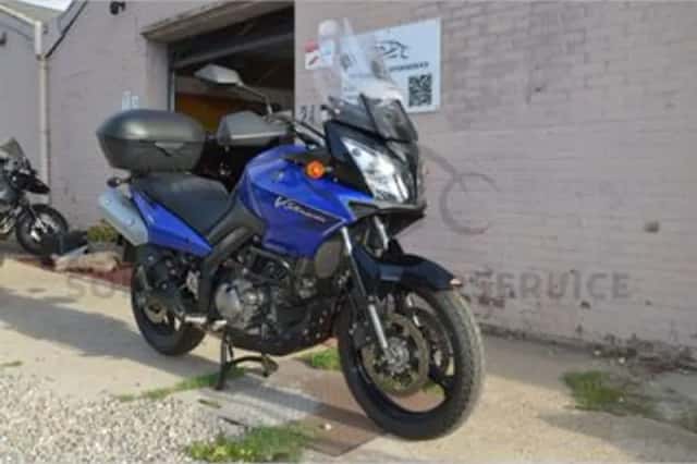 Suzuki V-Strom (2006) thumbnail 2