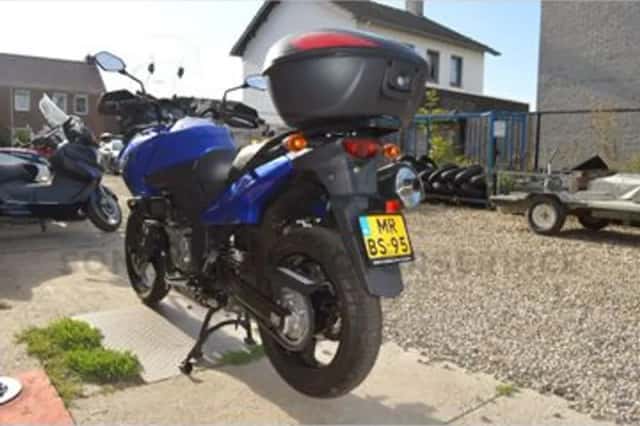 Suzuki V-Strom (2006) thumbnail 5