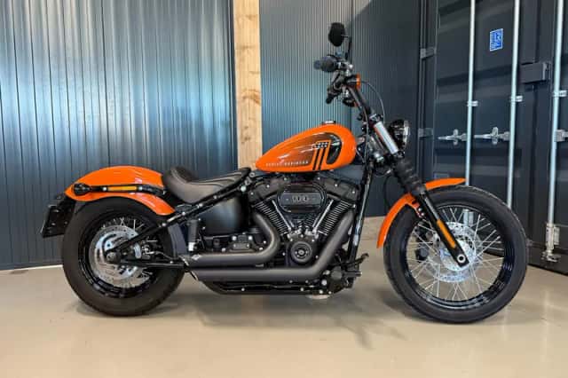 Harley-Davidson Street Bob (2021) thumbnail 1