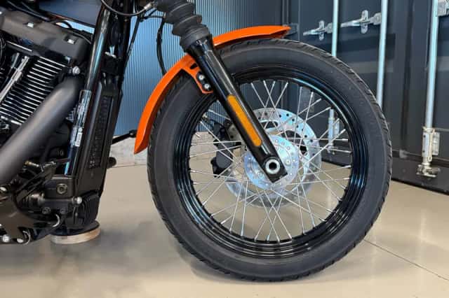 Harley-Davidson Street Bob (2021) thumbnail 4