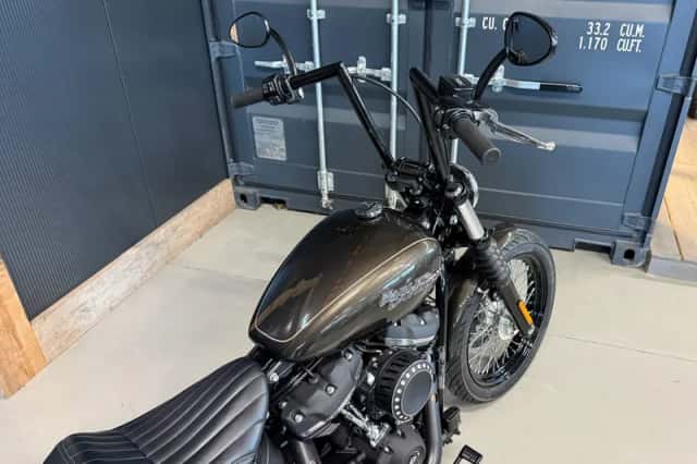 Harley-Davidson Street Bob (2020) thumbnail 3