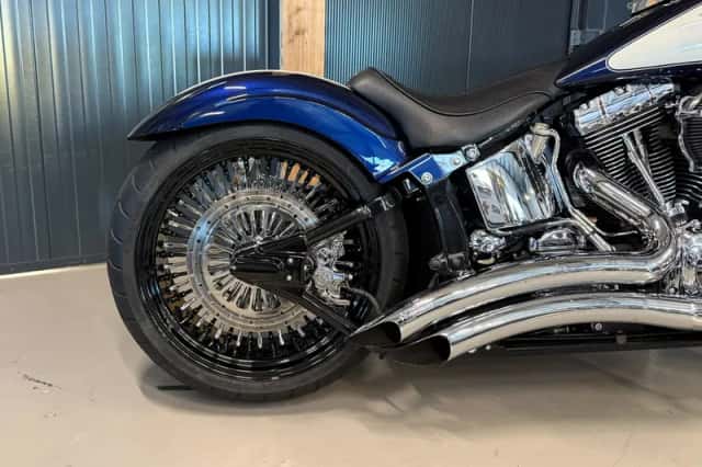 Harley-Davidson Softail Custom (2004) thumbnail 6