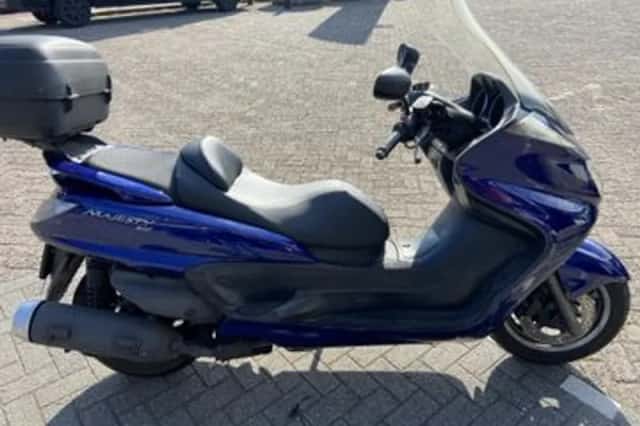 Yamaha Majesty 400 (2005) thumbnail 3