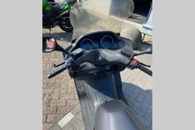 Yamaha Majesty 400 (2005) thumbnail 5