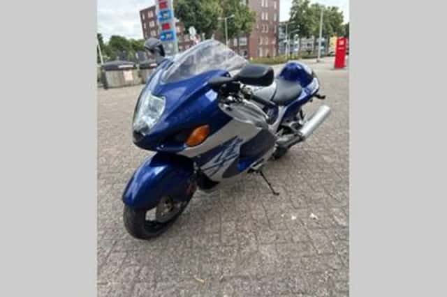 Suzuki GSX1300R (2001) thumbnail 6