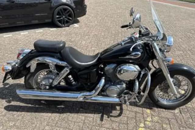 Honda VT 750C2 Shadow (1998) thumbnail 2