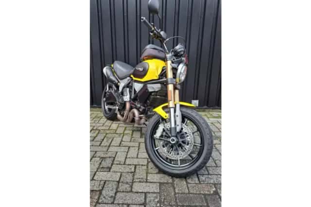 Ducati Scrambler 1100 (2018) thumbnail 3
