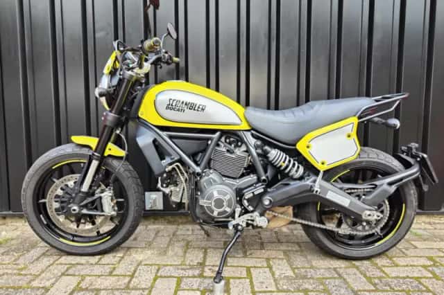 Ducati Scrambler Flattrack Pro (2016) thumbnail 3