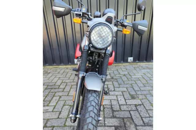 Royal Enfield Scram 411 (2022) thumbnail 5
