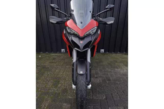 Ducati Multistrada V2 S (2023) thumbnail 4