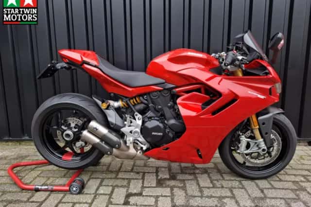 Ducati Supersport 950 S (2024) thumbnail 1
